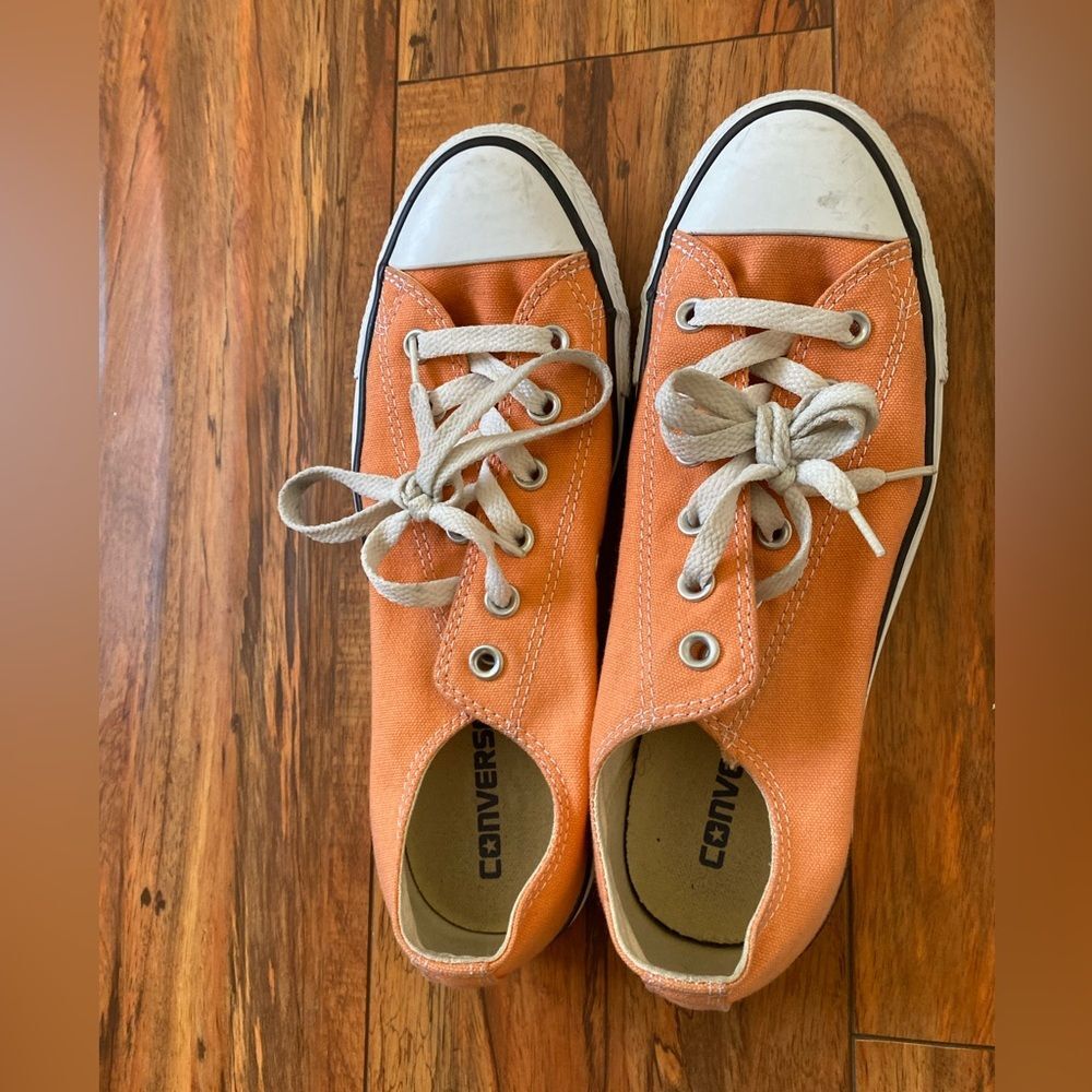 Converse Beige High Tops unisex Mens 7/Womens 9